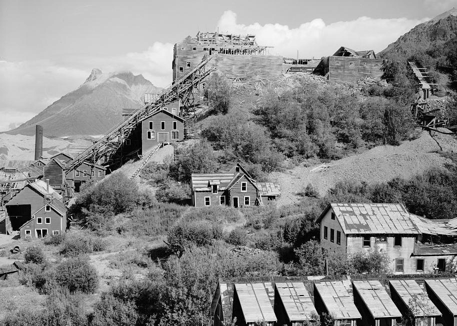 The Kennecott Copper Mines, McCarthy Alaska 1982 OVERVIEW FROM SOUTH, BOARDING HOUSE IN FOREGROUND