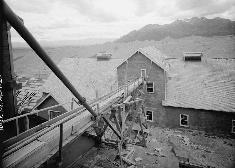 The Kennecott Copper Mines, McCarthy Alaska 1982 LINES FROM CONCENTRATION MILL TO LEACHING PLANT, LOOKING EAST