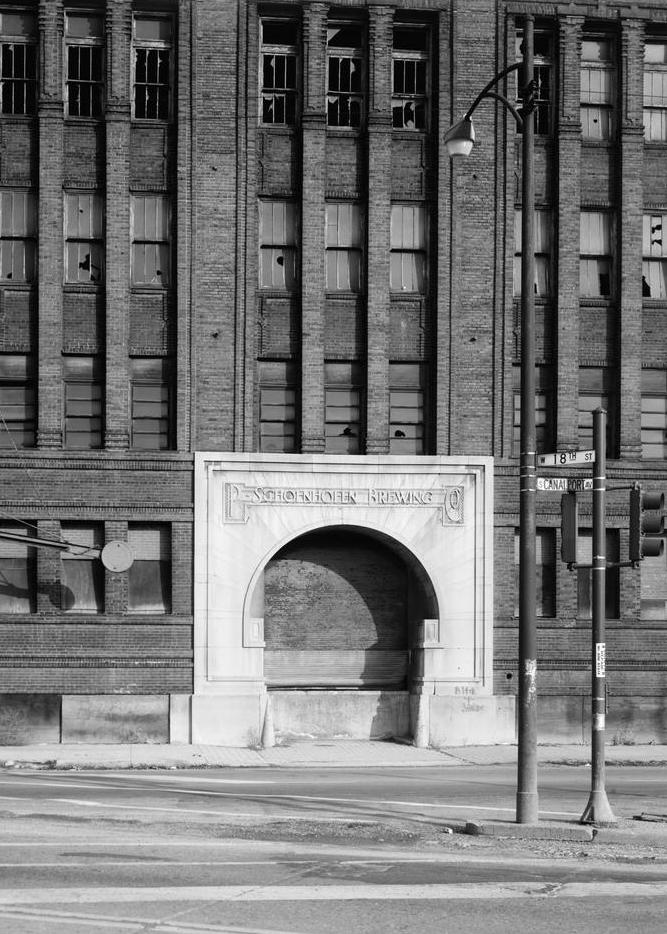 Schoenhofen Brewery - Edelweiss Beer, Chicago Illinois 1770 S. CANALPORT. SOUTH FRONT, SHOWING DETAIL OF LOADING DOCK, VIEW TO NORTH 1983