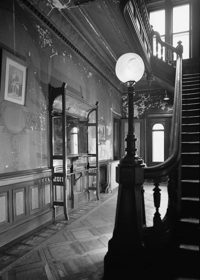Hegeler Carus Mansion, La Salle Illinois 2008 First floor, main hallway, west wall of north end from the south