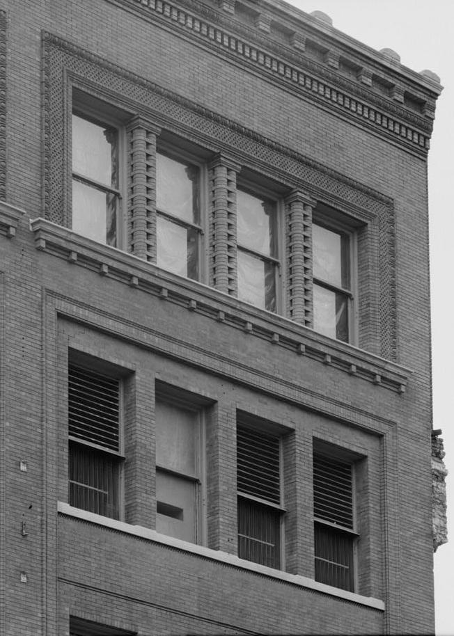 Schnull & Company Building, Indianapolis Indiana 1989 Detail, east facade, fourth and fifth floor windows