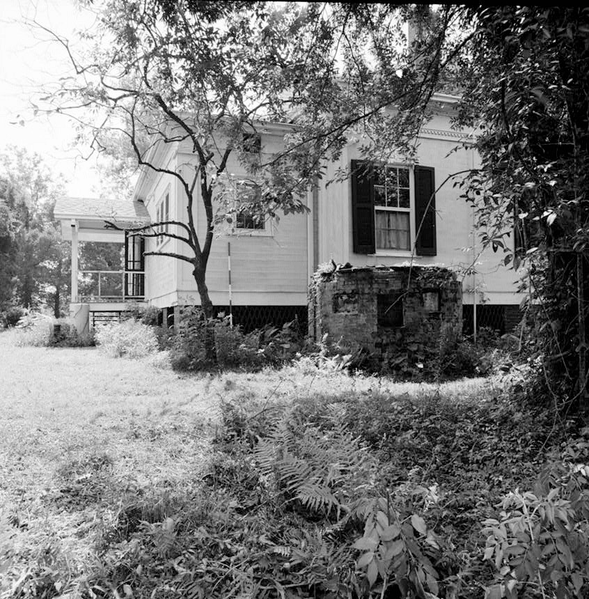 Bagatelle Plantation House, Donaldsonville, Louisiana 1977 VIEW FROM THE NORTH OF EAST FACADE