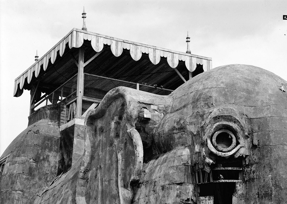 Margate Elephant - Lucy, Margate City New Jersey 1969 Detail of elephant's head and howdah (not the original howdah)