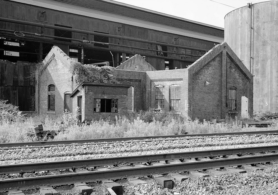 Pittsburgh Steel Company Monessen Works, Monessen Pennsylvania 1995 VIEW FACING SOUTHWEST, RUINS OF BRICK PUMP HOUSE.