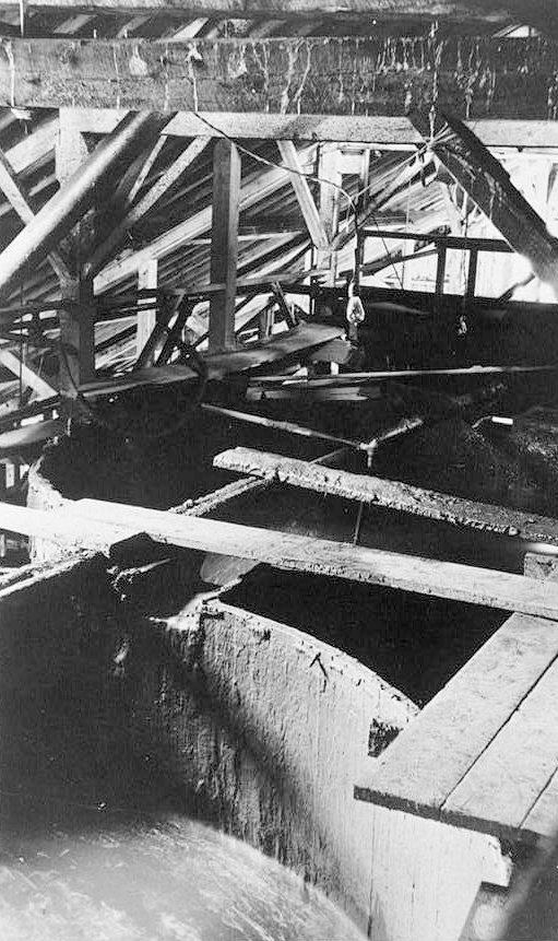 Bald Mountain Gold Mill, Lead South Dakota BALD MOUNTAIN MILL, INTERIOR SHOWING GOLD TANKS FROM WEST, c. 1937. DATE BASED ON USE IN PUBLICATION