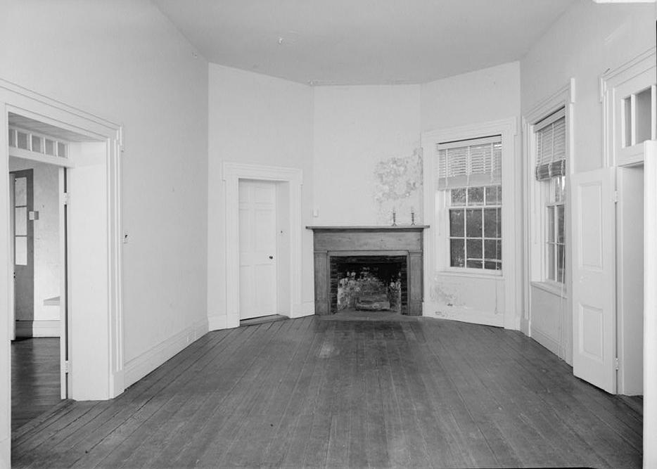 Poplar Forest - Thomas Jefferson Retreat, Forest Virginia FIRST FLOOR, EAST OCTAGONAL ROOM, VIEW FROM SOUTH (1986)