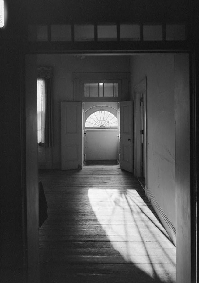 Poplar Forest - Thomas Jefferson Retreat, Forest Virginia FIRST FLOOR, VIEW  TO WEST CLOSET SHOWS EFFECT OF SUNLIGHT AND PLACEMENT OF WINDOWS (1986)