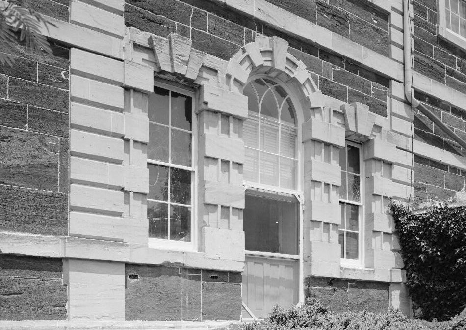 Mount Airy Plantation, Warsaw Virginia Southeast facade, main block, Palladian window (1971)