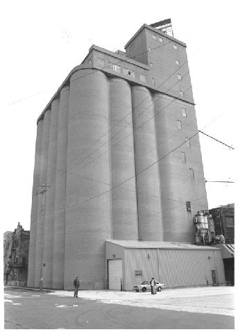 Pabst Brewing Company, Milwaukee Wisconsin 2003 Grain Elevator [structure] (Building #16A)