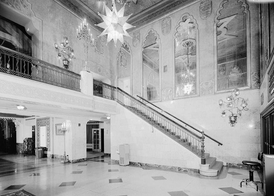Alabama Theater, Birmingham Alabama 1996  VIEW IN LOBBY LOOKING FROM THE NORTHEAST TOWARD THE STAIR
