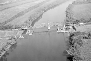 Bridgeport Swing Span Railroad Bridge, Bridgeport Alabama