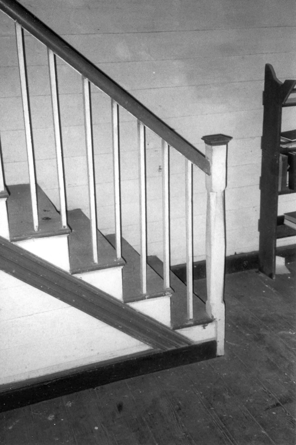 Dry Forks Plantation - James Asbury Tait House, Coy Alabama Newel post and stairs on first floor facing west (1998)