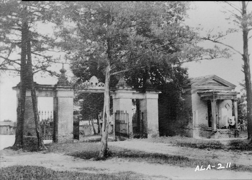 Gaineswood Mansion, Demopolis Alabama REPRODUCTION OF OLD ENTRANCE GATE PHOTO January 2, 1935. (Photo furnished by Mr. Henry Whitfield)