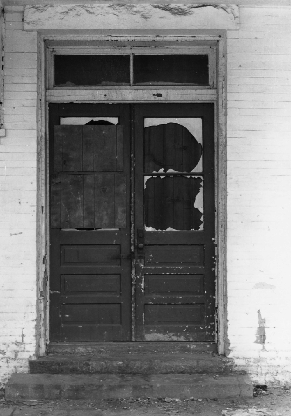 Atlantic Coastline Railroad Passenger Depot, Dothan Alabama View of Entrance (1993)