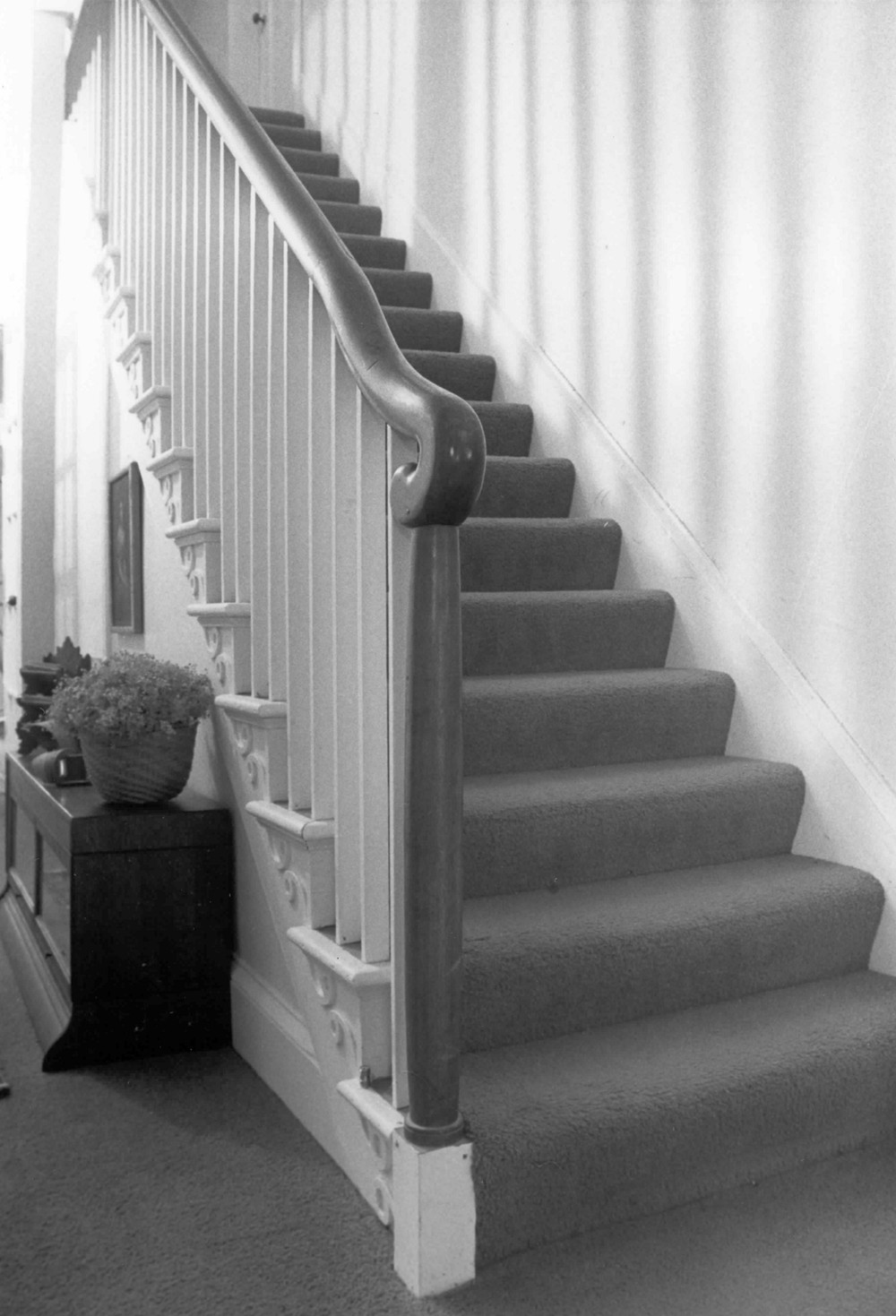 Faunsdale Plantation, Faunsdale Alabama Staircase (1990)