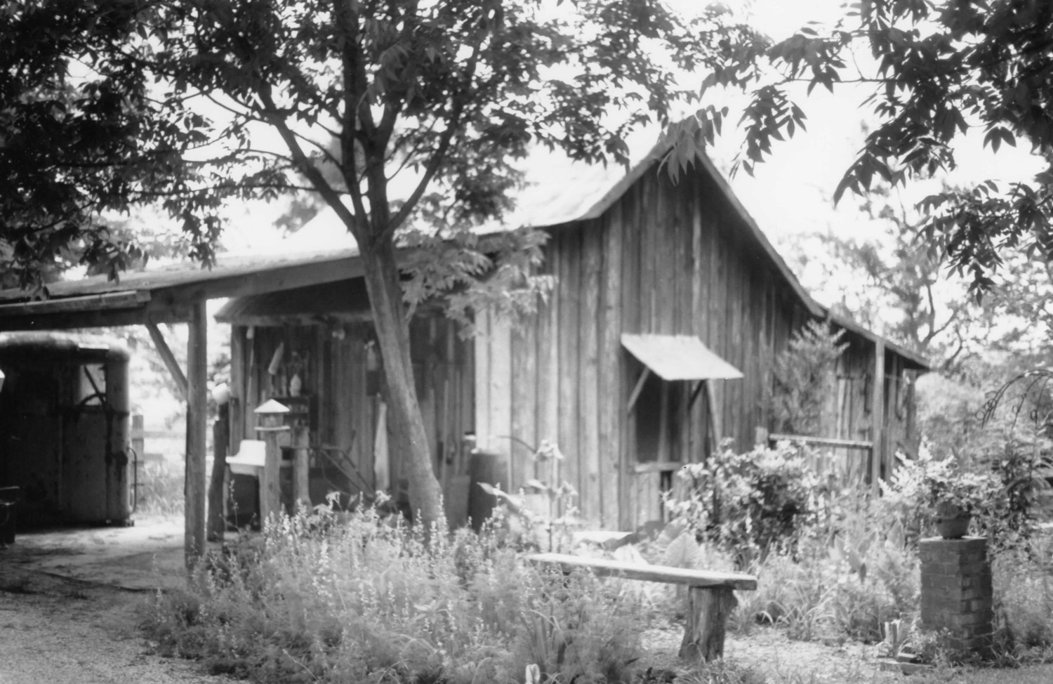 Faunsdale Plantation, Faunsdale Alabama Cook's house 1991 (1990)