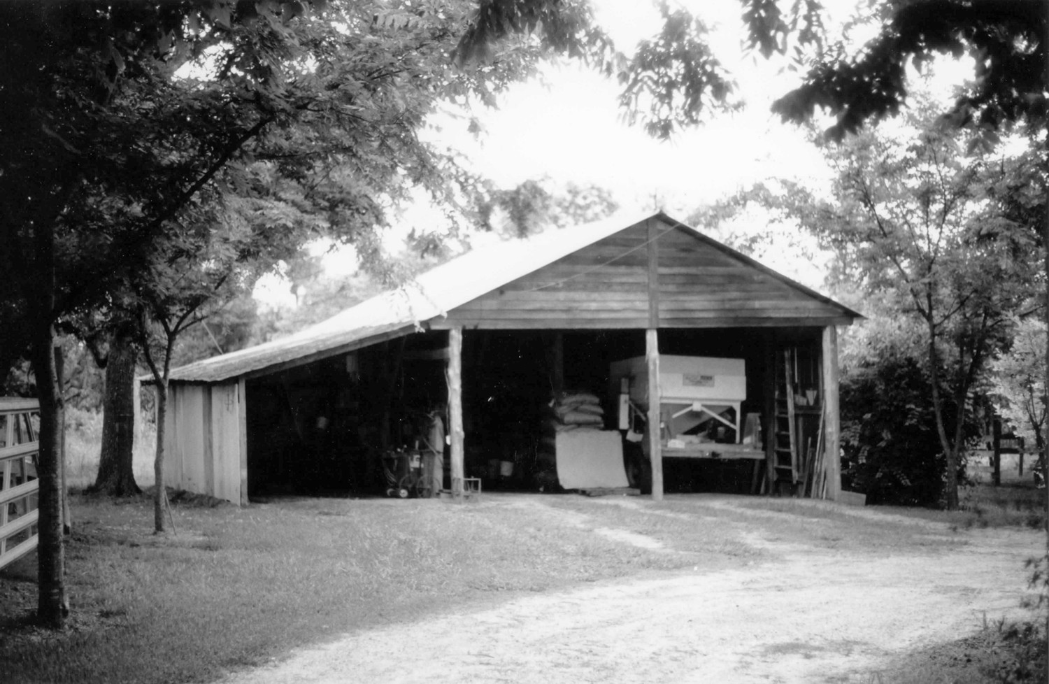 Faunsdale Plantation, Faunsdale Alabama Modern shed 1991 (1990)