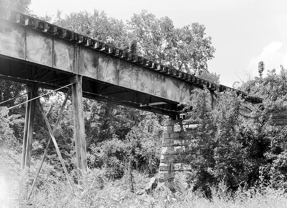 Tennessee River Railroad Bridge, Florence Alabama 1989 North approach, looking northwest