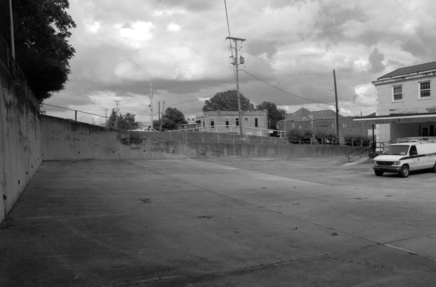 Old Guntersville Post Office Building, Guntersville Alabama Site, rear parking area looking northeast (2009)
