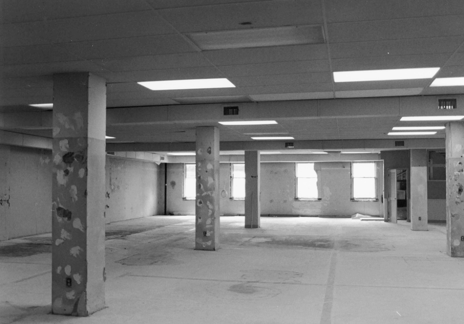 Belk-Hudsons Department Store - Fowlers Store, Huntsville Alabama Floor 2, northwest building, looking west to Washington Street (1995)