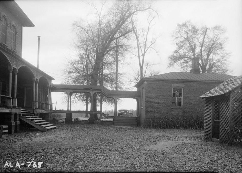Kenworthy Hall - Carlisle-Martin House, Marion Alabama January 9, 1937 LOOKING WEST AT REAR (GENERAL VIEW)