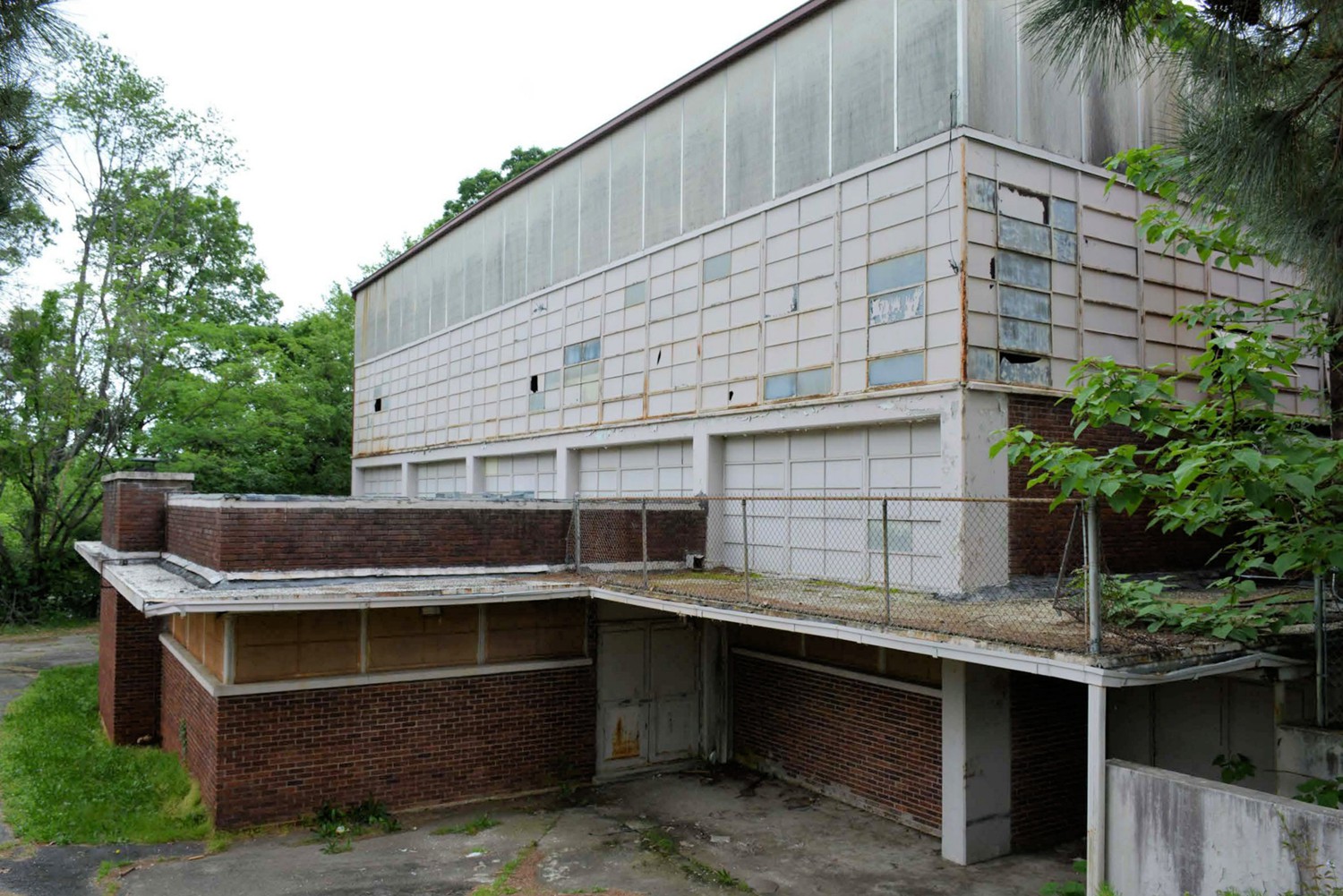 Greenwood School, Hot Springs Arkansas Front (north) facade of the Gymnasium/Auditorium addition (2016)