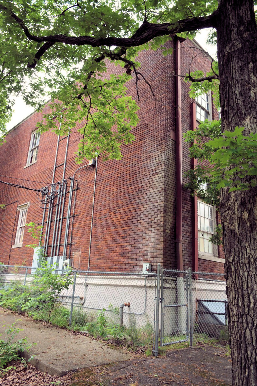 Greenwood School, Hot Springs Arkansas Southwest corner of the building (2016)