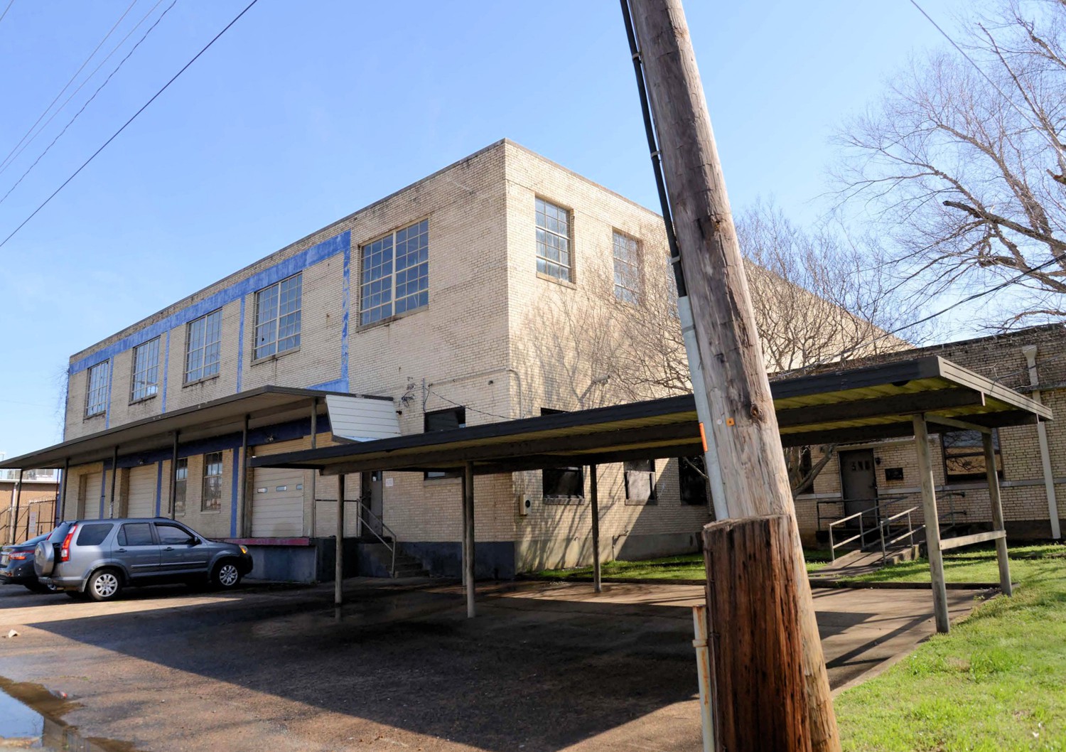 Stebbins and Roberts Office Building and Factory, Little Rock Arkansas West and south elevation (2016)