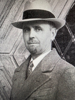 Architect Dwight J. Baum