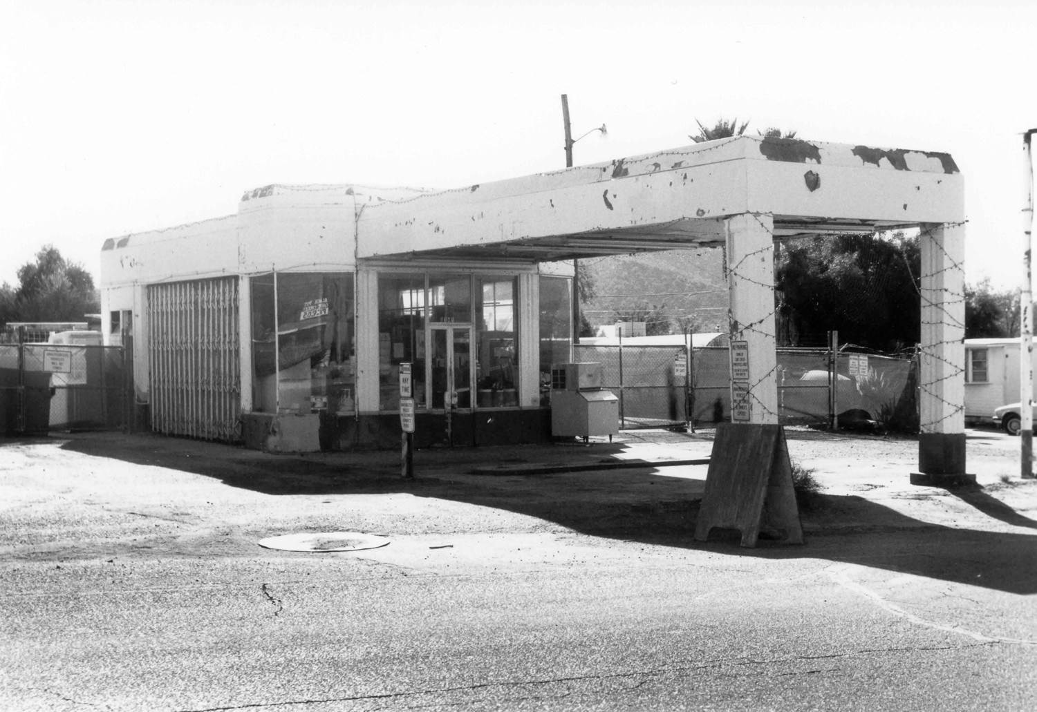 View southwest (1999)