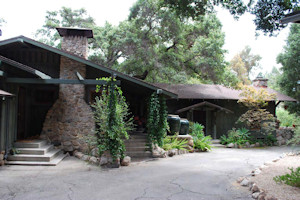 Historic Craftsman Style Valentine Cottage Destroyed in Los Angeles Wildfires