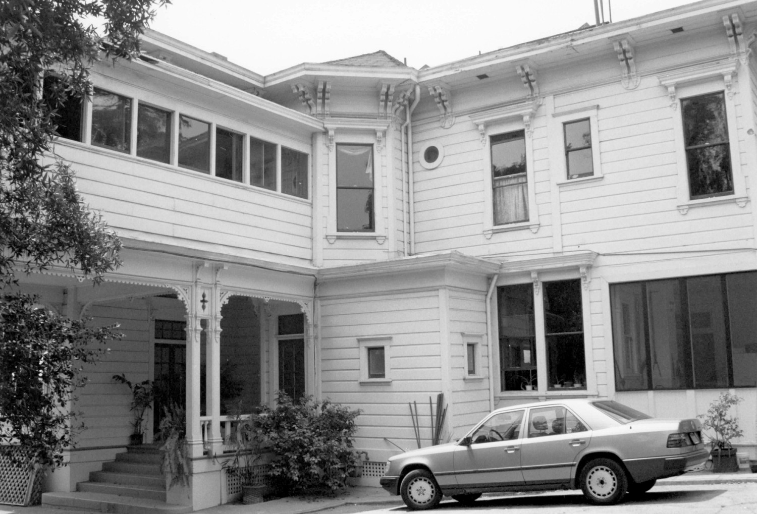 Woodbury-Story House, Altadena California East side of house, looking southwest (1993)