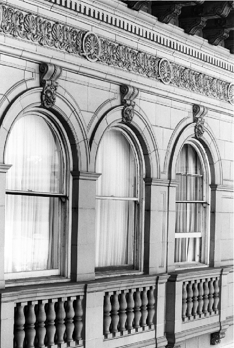 Beverly Wilshire Hotel, Beverly Hills California 1986 Ninth floor window detail, west facade