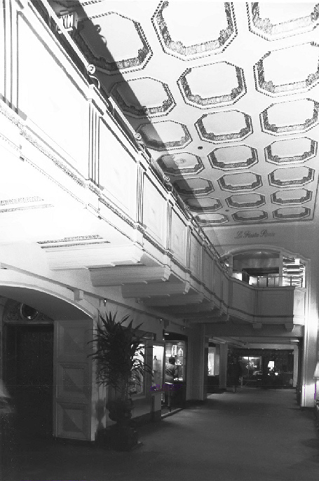 Beverly Wilshire Hotel, Beverly Hills California 1986 Main lobby