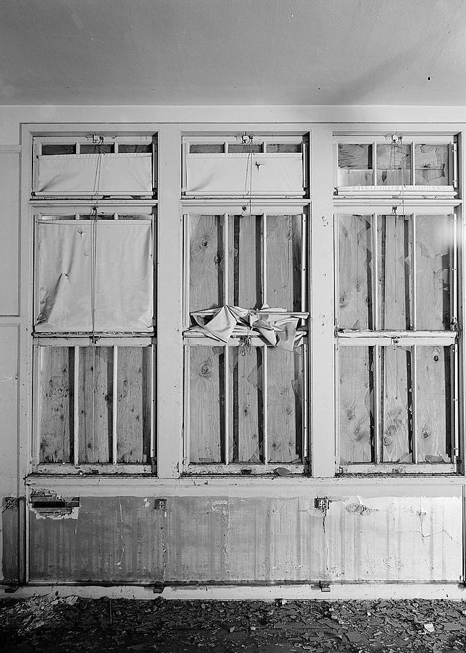 Campbell Union Grammar School, Campbell California Typical classroom window treatment (1983)