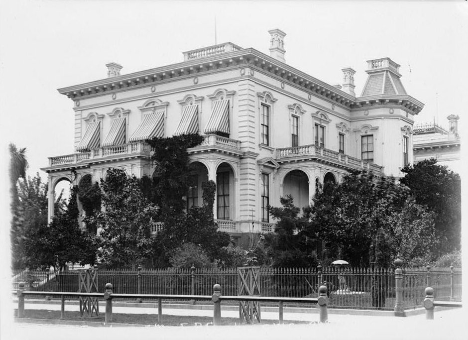 Crocker Art Gallery and Annex, Sacramento California Society of Calif. Pioneers Collection Photo of 1886 NORTHEAST CORNER OF CROCKER HOUSE