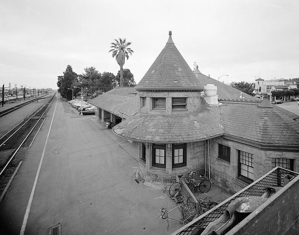 Southern Pacific Railroad Train Depot, San Carlos California 1984 Slate roof, general appearance of passenger platform area and setting