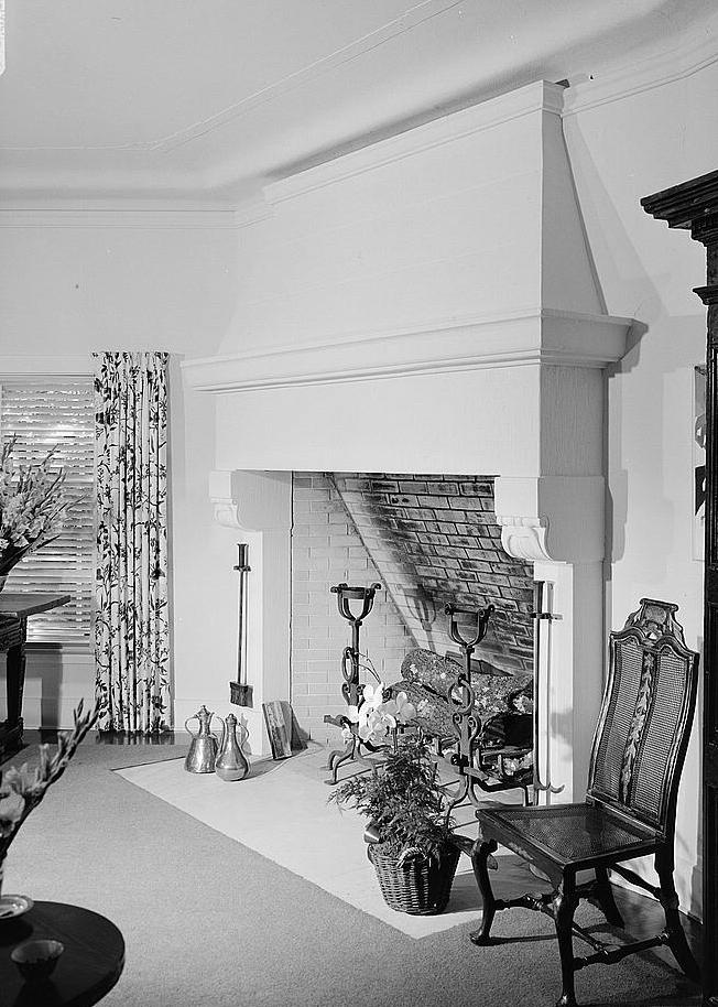 Green Gables - Fleishhacker House, Woodside California FIRST FLOOR, WEST WING, DETAIL OF FIREPLACE AND MANTEL