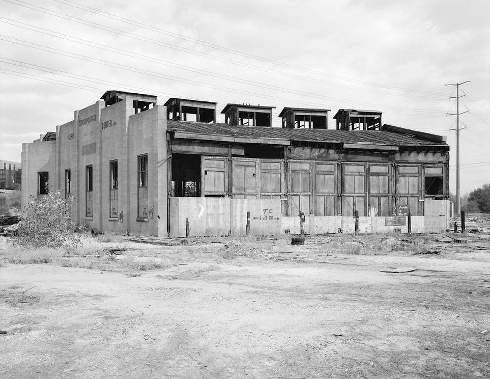 Colorado & Southern Railway Denver Roundhouse, Denver Colorado 1988 REMAINING FIVE-STALL SECTION OF ROUNDHOUSE. VIEW TO NORTH