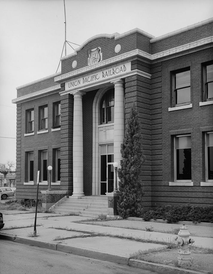 Union Pacific Railroad Warehouse, Denver Colorado VIEW OF SOUTHWEST FRONT