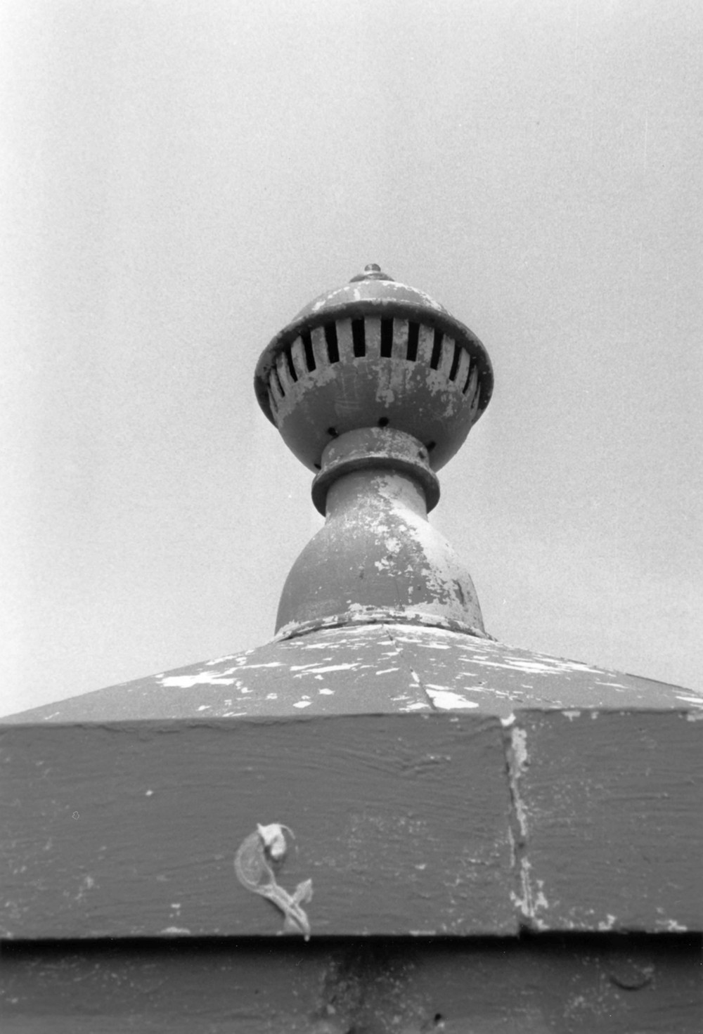 Falkner's Island Lighthouse, Falkner Island Connecticut Detail of ventilator, camera facing north (1989)
