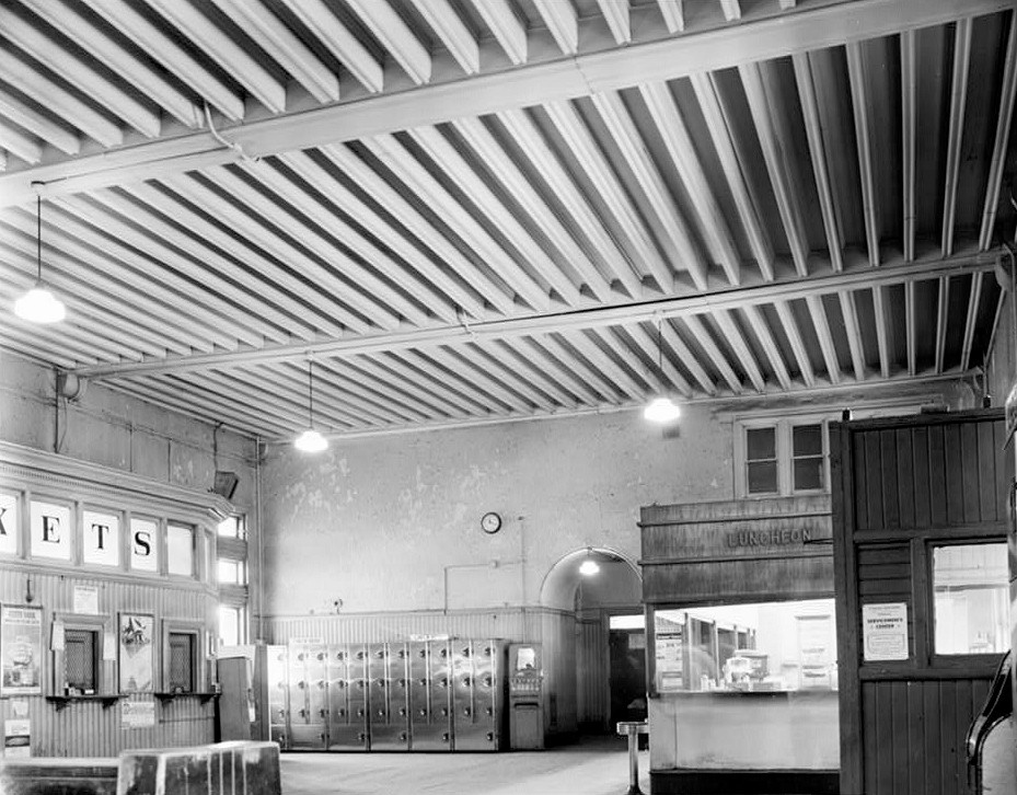 New London Railroad Station, New London Connecticut 1971 WAITING ROOM