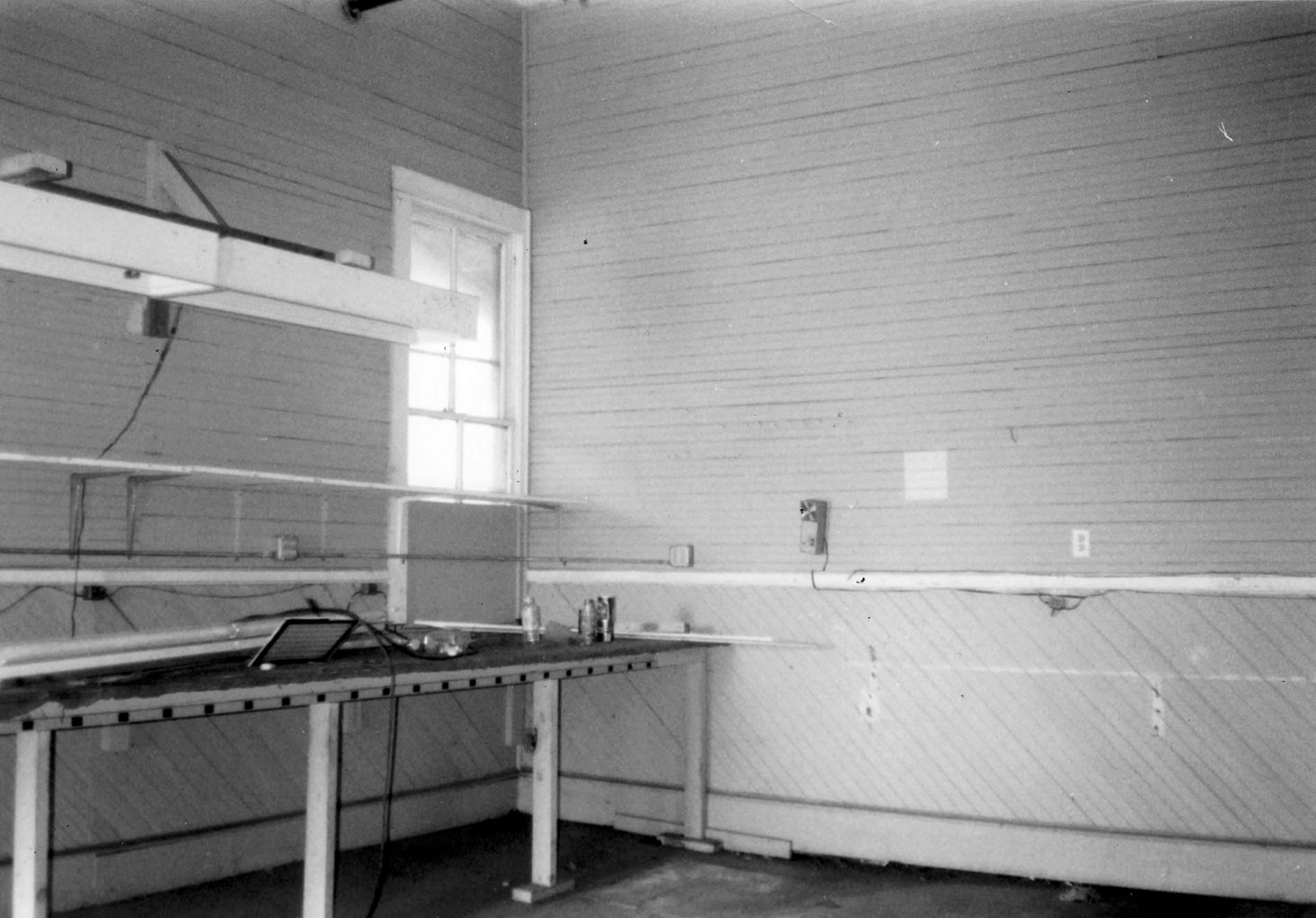 Old Gainesville Seaboard Airline Railroad Depot, Gainesville Florida Interior of south waiting room (1995)