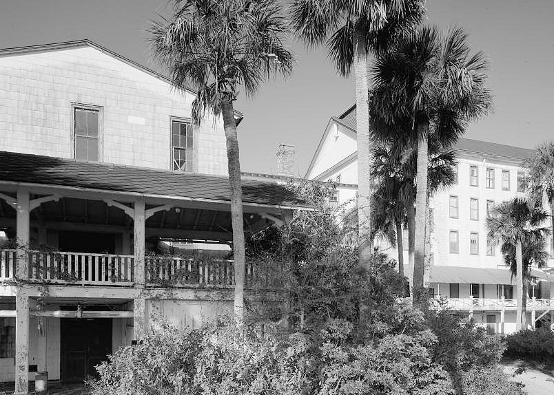 Ormond Hotel, Ormond Beach Florida 1992 REAR, EAST SIDE OF EAST WING, NORTH END OF VERANDAH AND PORTION OF NORTH WING