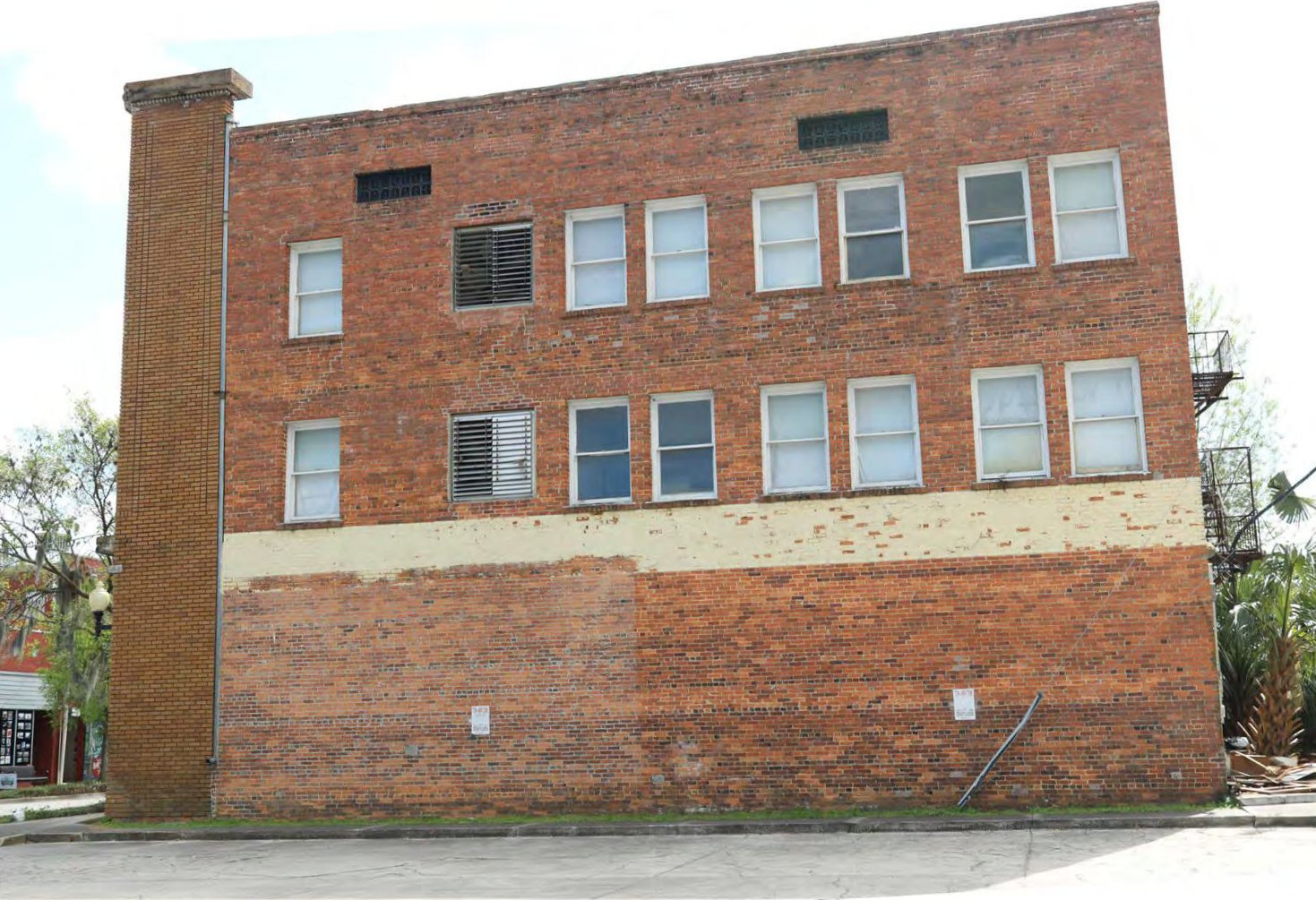 Hotel James, Palatka Florida Exterior view of north elevation (2018)