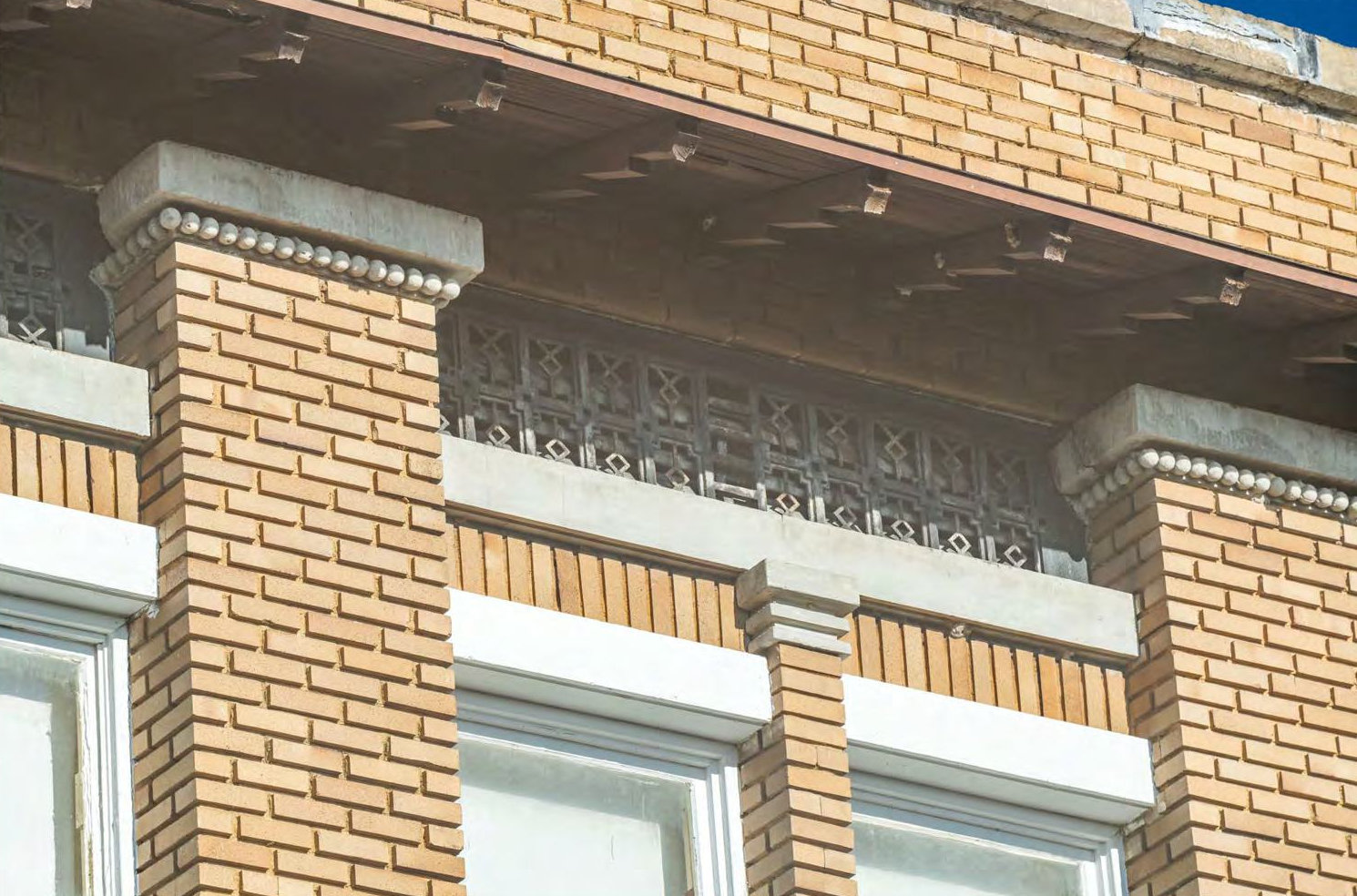 Hotel James, Palatka Florida Pilaster capitals and decorative molding (2018)