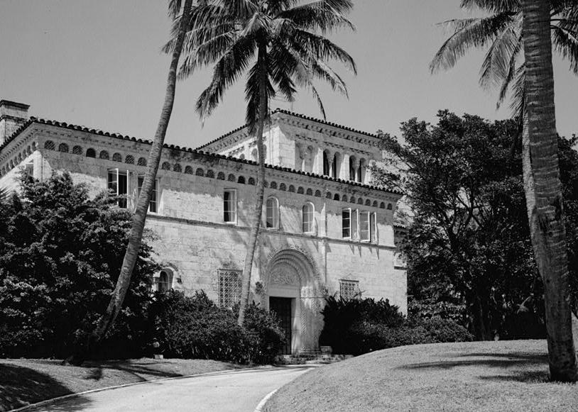 McAneeny-Howerdd House - Casa Delia Porta, Palm Beach Florida SOUTH (FRONT) ELEVATION FROM SOUTHWEST (1972)