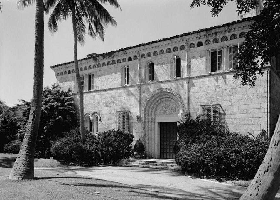 McAneeny-Howerdd House - Casa Delia Porta, Palm Beach Florida SOUTH (FRONT) ELEVATION FROM SOUTHEAST (1972)