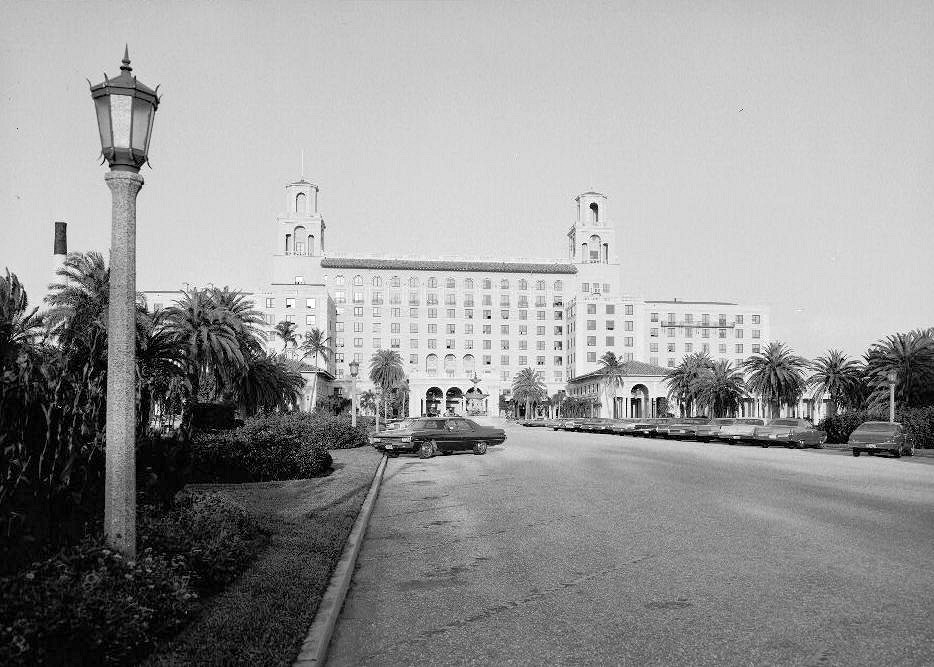The Breakers Hotel, Palm Beach Florida 1972 GENERAL VIEW FROM WEST