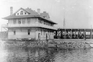 L & N Marine Terminal Building, Pensacola Florida